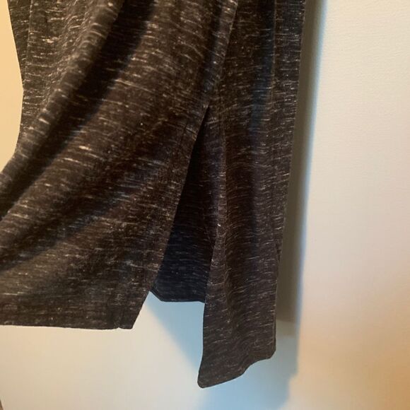 Black heathered tank top - Picture 3 of 7
